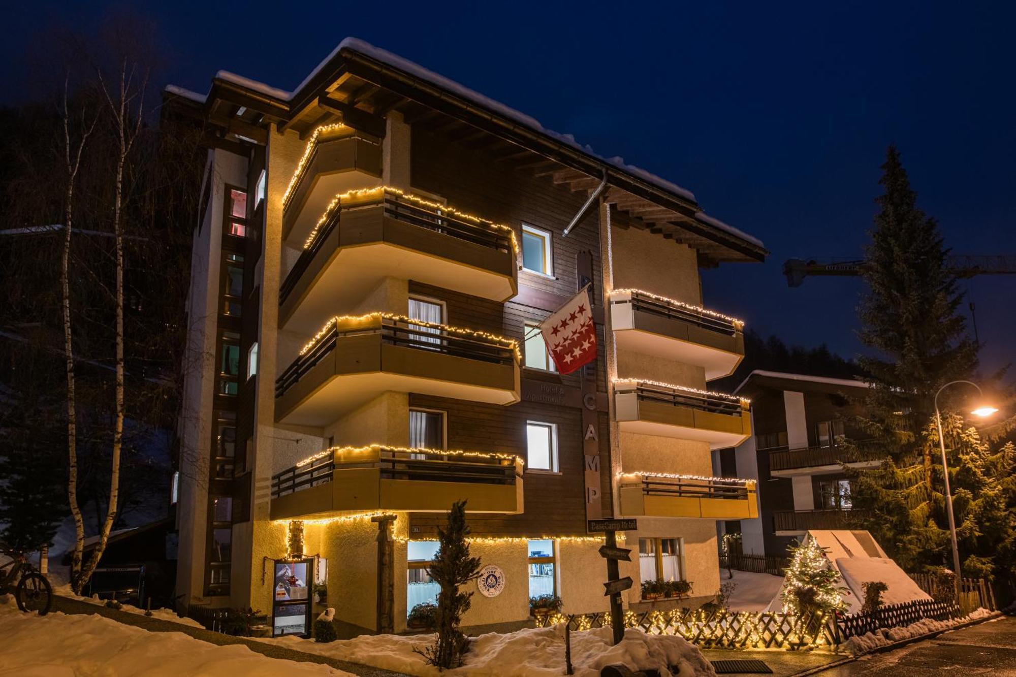 Basecamp Hotel Церматт Экстерьер фото